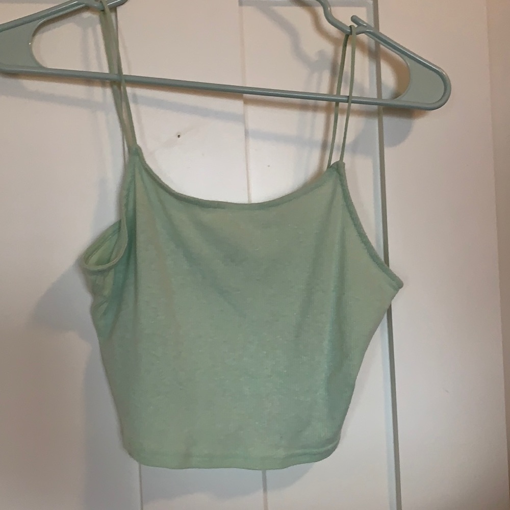 Light green cropped tank